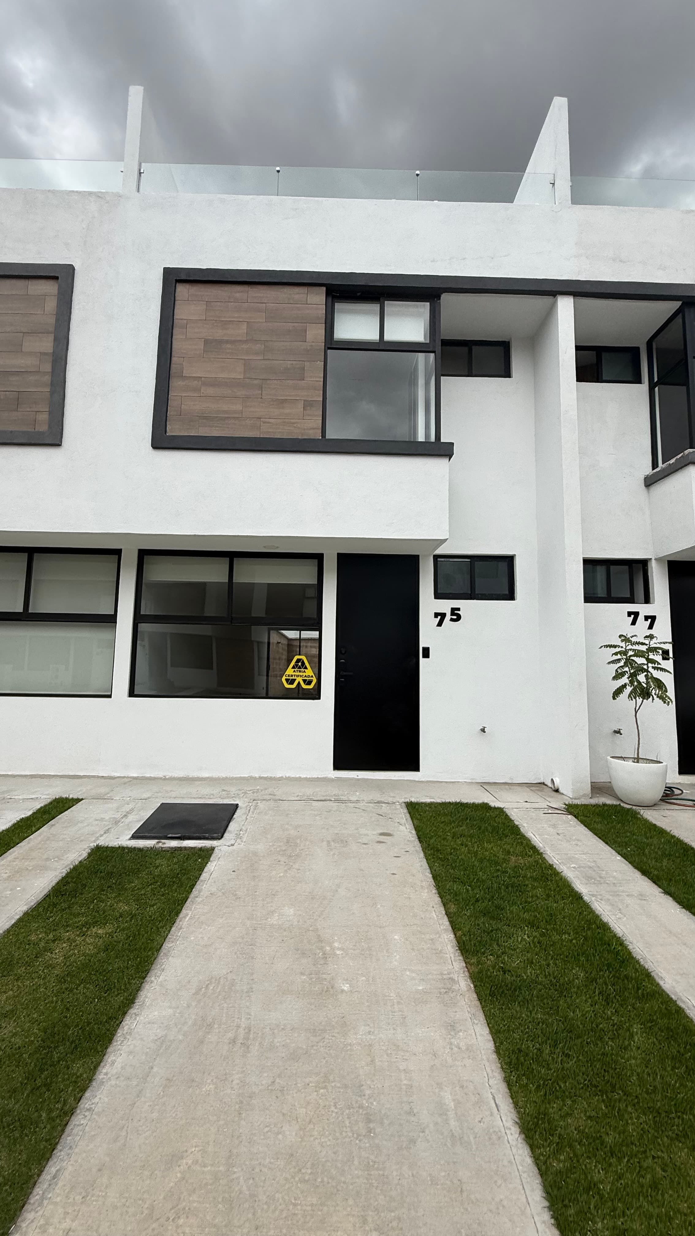 Casa Nueva en Renta en Residencial Elemento, Cluster Terra | Alberca, Pádel y Roof Garden